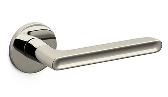 LUCY LEVER SET ON RR INB